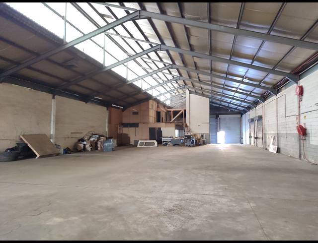 5,500M² WAREHOUSE TO LET IN MAITLAND